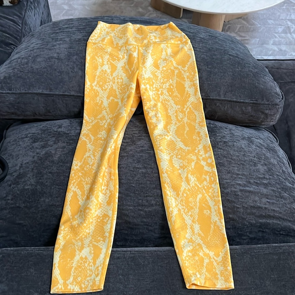 Snake skin print carbon 38 leggings